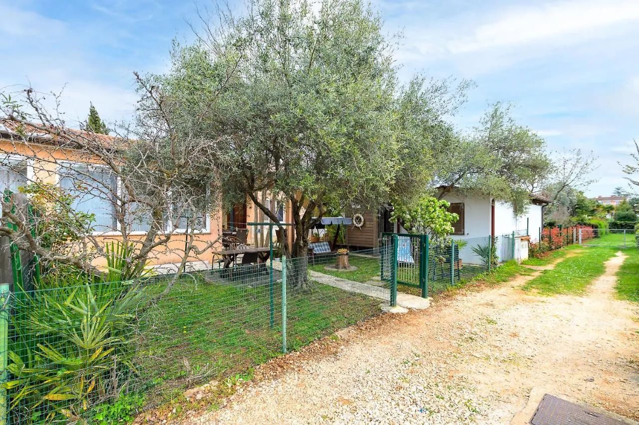 Apartments Ivana , Affordable On A Great Location Ουμάγκ